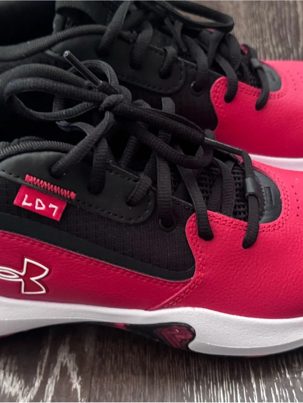 Under Armour Kids' Black and Red Lightweight Sneakers